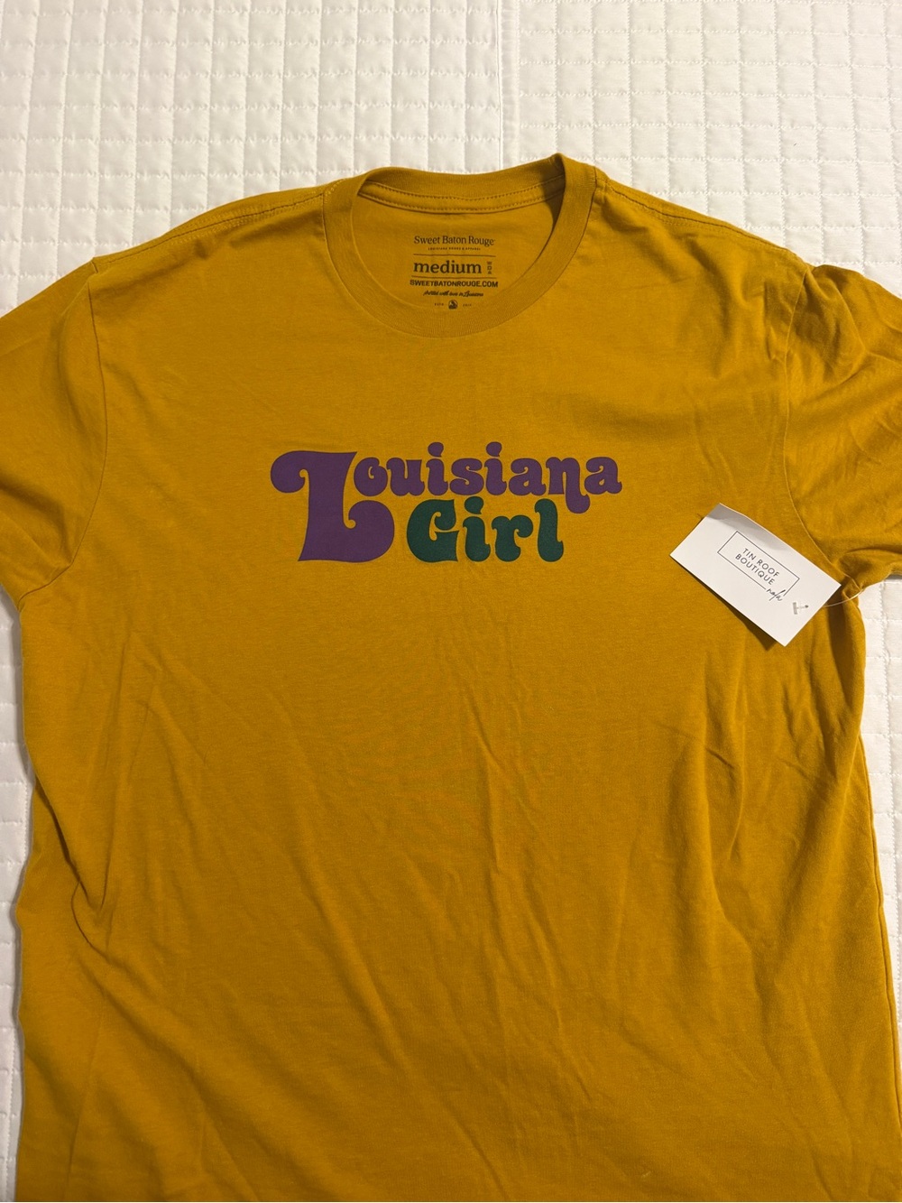 NWT Sweet Baton Rouge Louisiana Girl Mardi Gras Tee. Medium